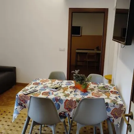 Seaside Apartment, 20m To The Beach, Wi-fi&terrace Bordighera