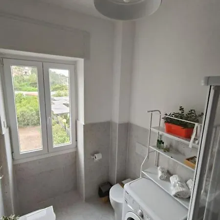 Seaside Apartment, 20m To The Beach, Wi-fi&terrace * Bordighera