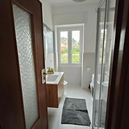 Apartamento Seaside Apartment, 20m To The Beach, Wi-fi&terrace